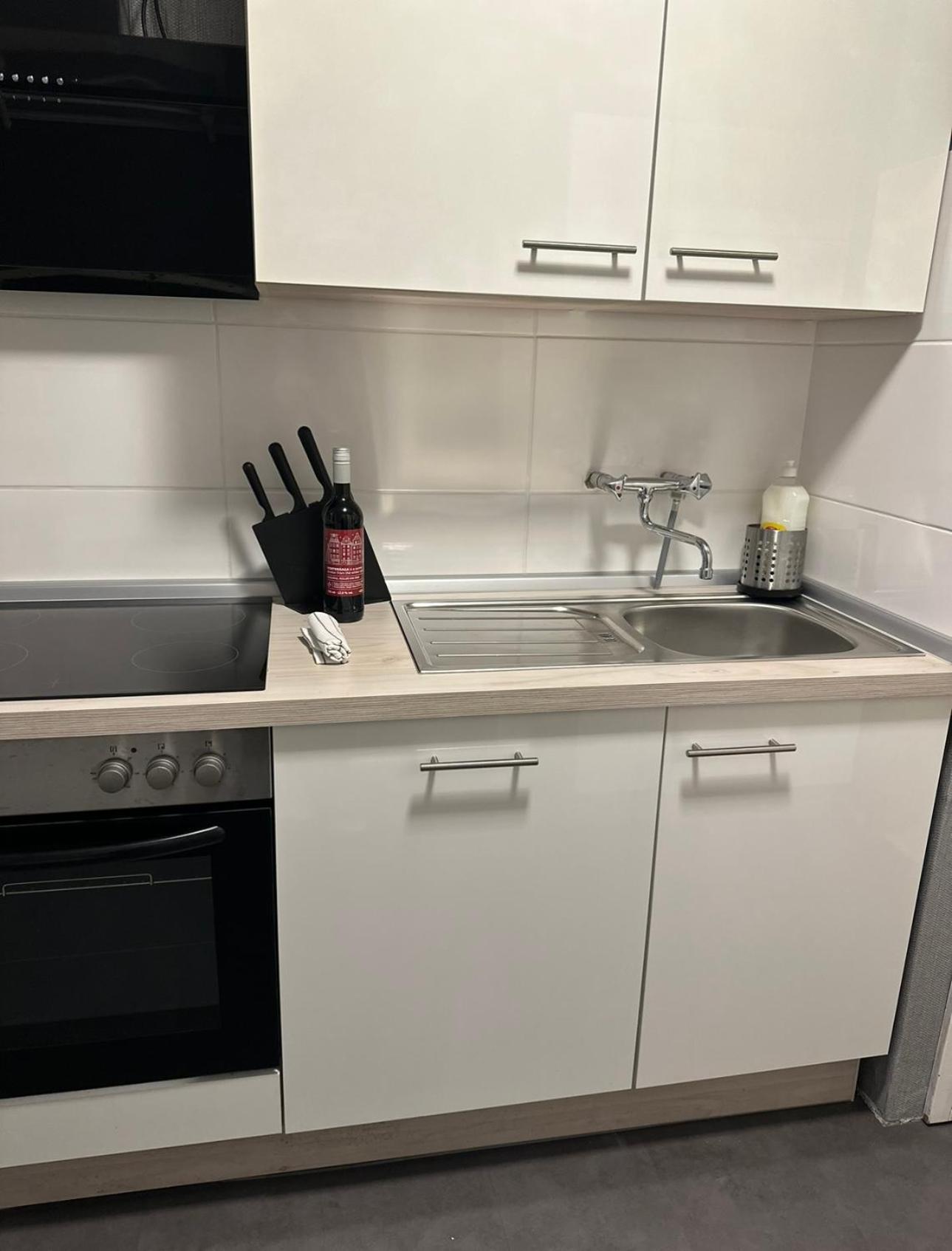 Fewo Am Deich 1 Zentral Mit Stadtblick Und Kontaktloser Check In Bremerhaven Extérieur photo